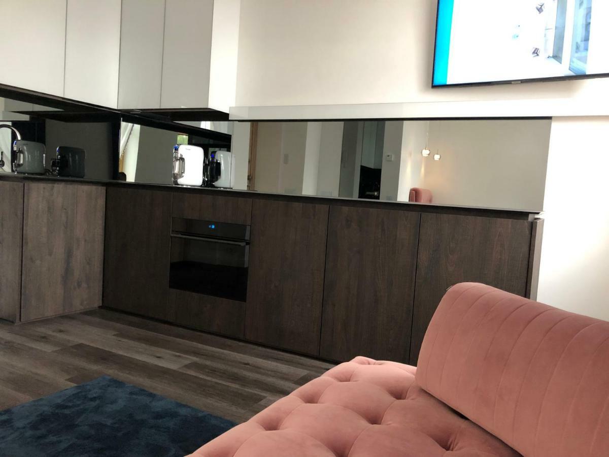 Modern And Luxury Apartment In The Center Of Kaunas Exteriör bild
